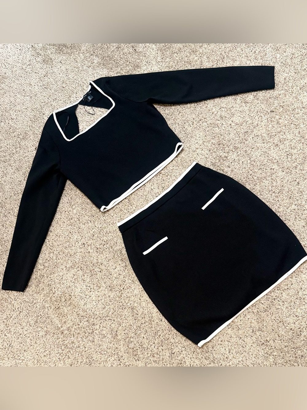 Sincerely Jules Black Mini Skirt 2 Piece Set with White Trim Large